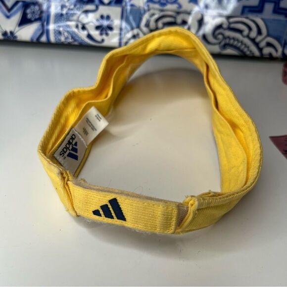 Adidas vintage Y2K yellow textured material - Picture 4 of 5